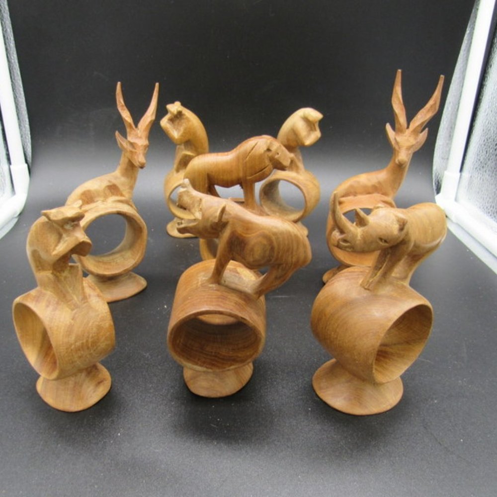 SET OF 8 VINTAGE WOODEN SAFARI NAPKIN RINGS